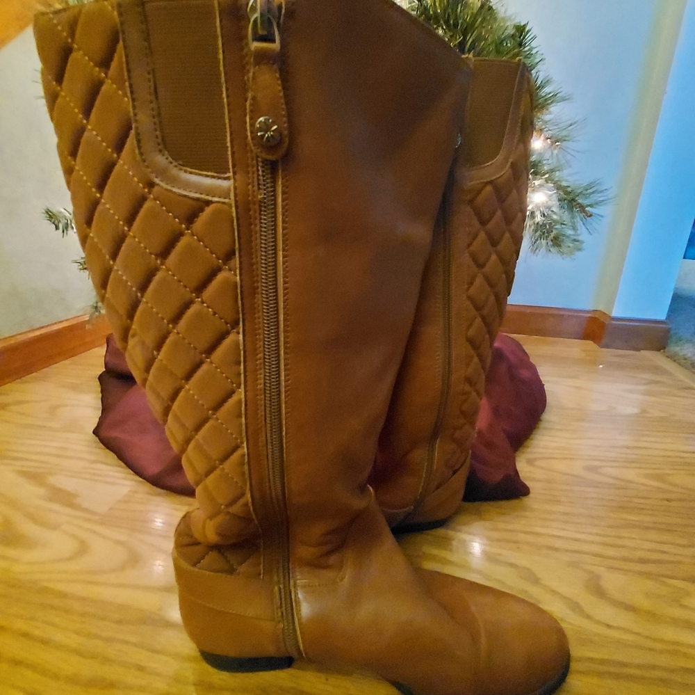Isaac Mizrah Live Womens Leater Boots size 9